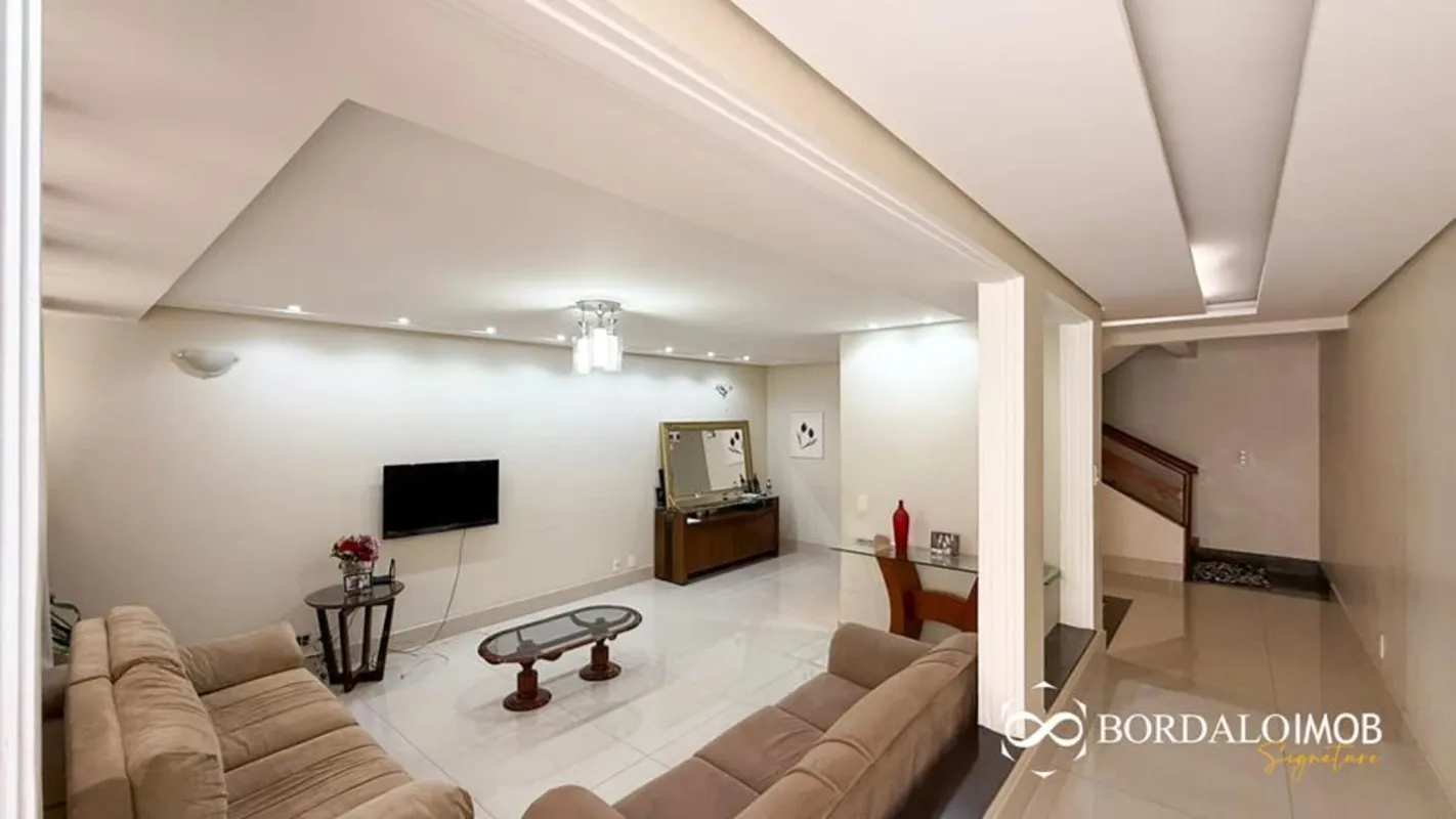 VILLA152443 - Última atualização: 07/06/26 23:30Exclusiva casa ampla de 360m² de...