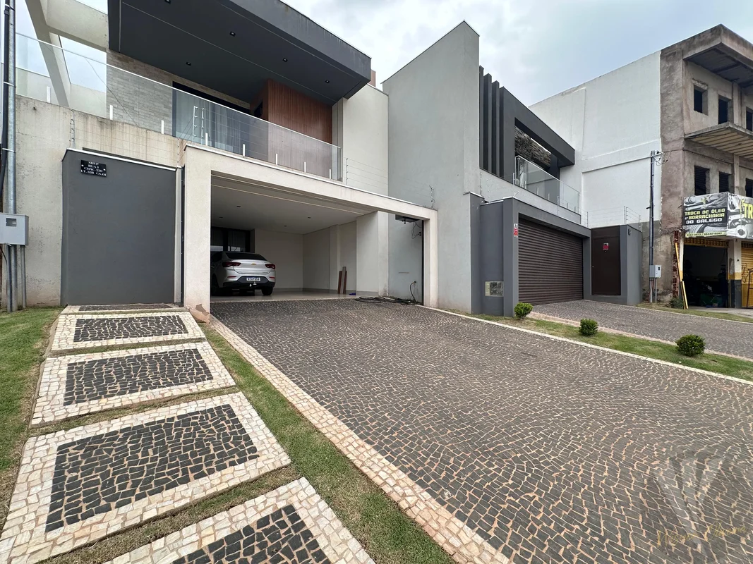 Descrição Exclusiva: Casa de Alto Padrão na Rua 04, Vicente Pires!Prepare-se par...