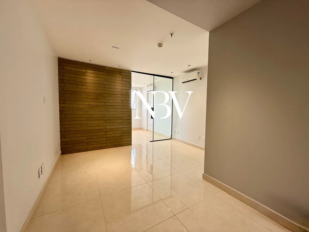 SALA COMERCIAL REFORMADA E CLIMATIZADA – Oportunidade Exclusiva em Águas Claras!...