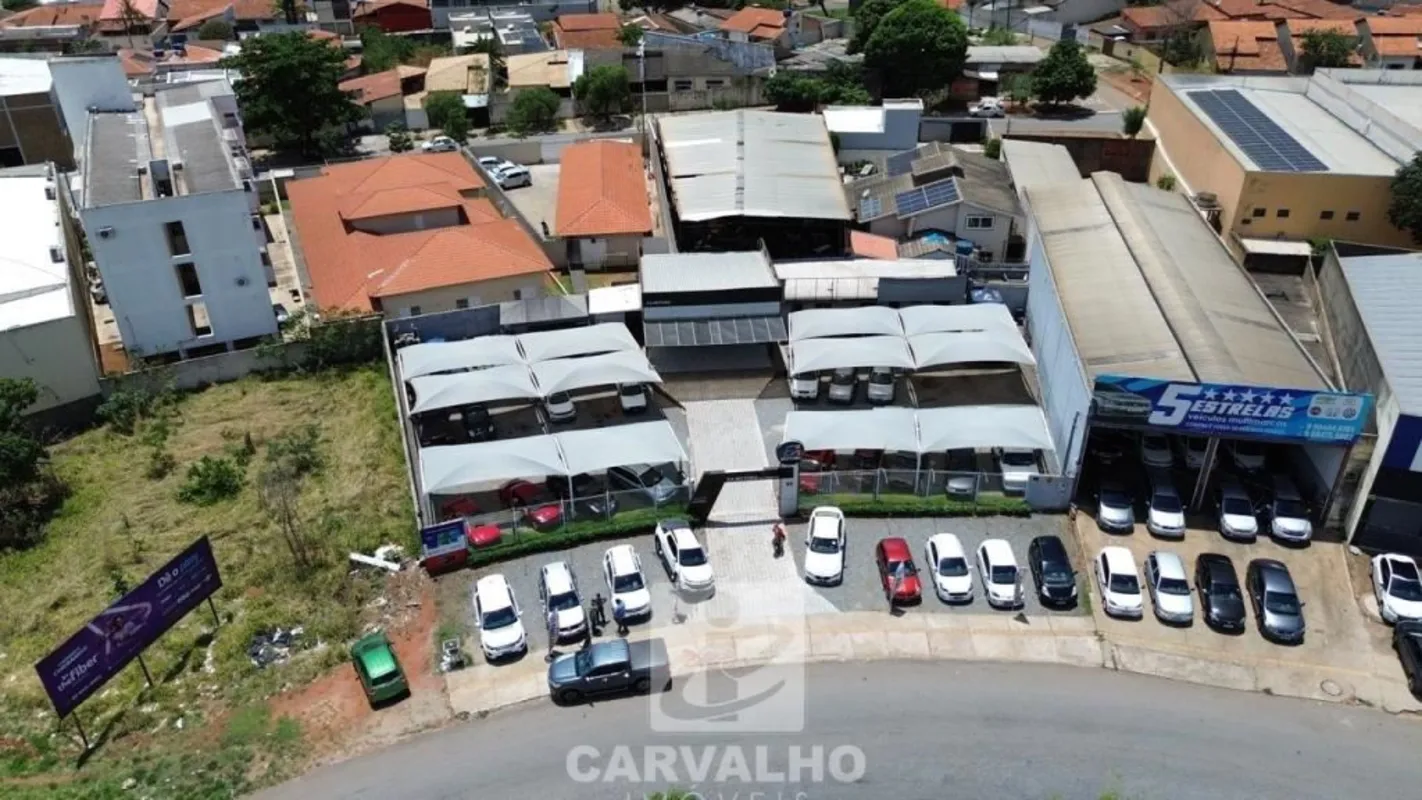 Área comercial a venda com 1.158 m²Possui escritório com 20 m² e banheiro com pi...