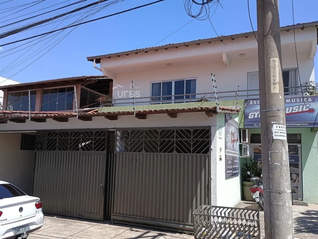 COD U-0028806 - Casa com renda no Setor Central – GoiâniaImóvel residencial com ...