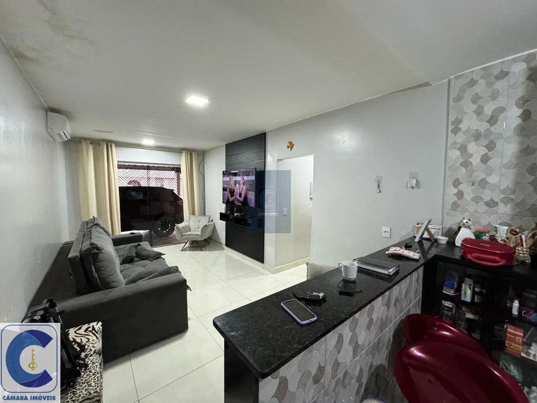 Excelente casa localizada na Ceilândia Norte!Casa composta por: Área útil de apr...