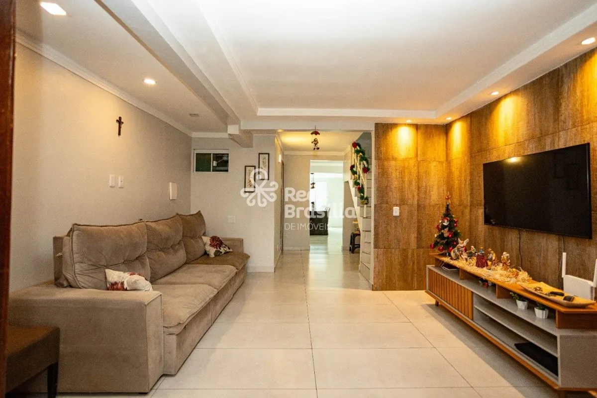 QN 8E Conjunto 7 I Casa 2 Quartos com 2 Banheiros e 1 Vagas de Garagem - Riacho ...