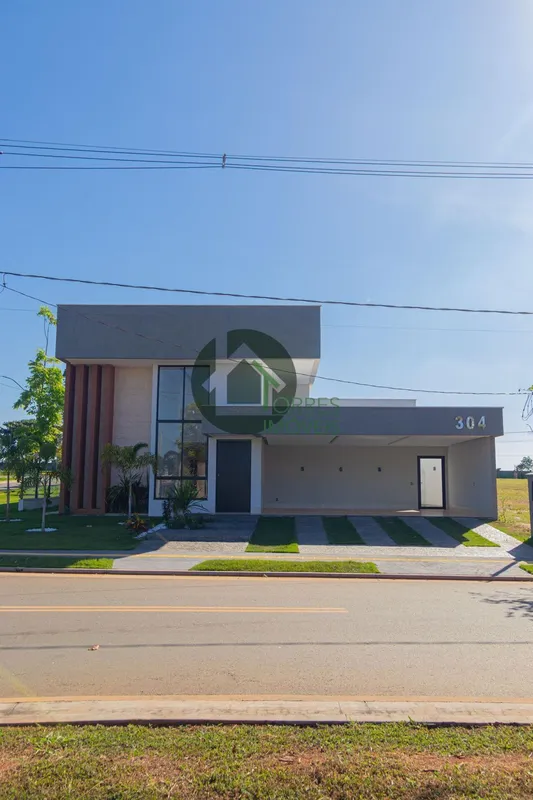 Condomínio Terras Alphas 1J Casa térrea de esquinaSão 4 suítes plenas sendo uma ...