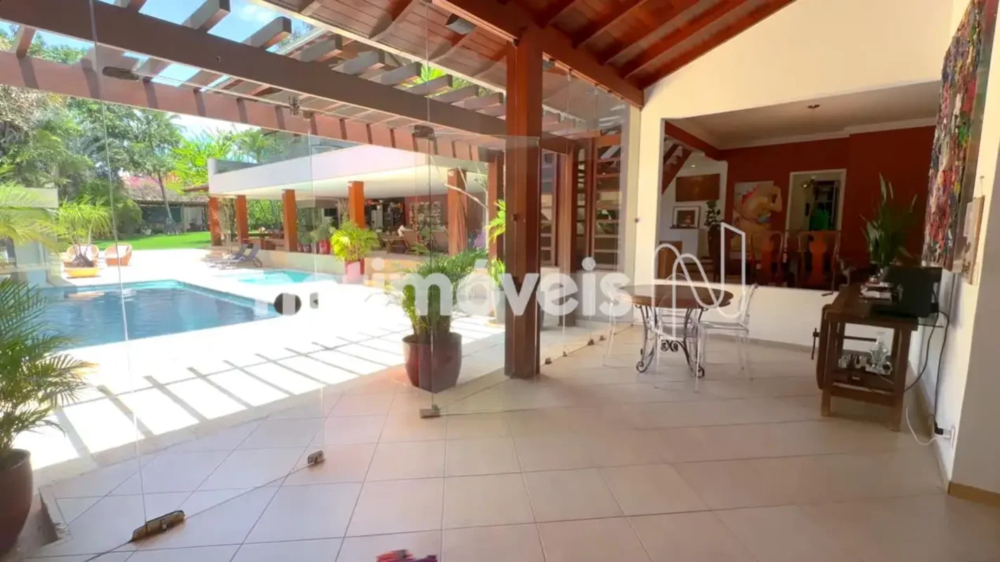 Viva a experiência de morar em uma das casas mais sofisticadas da QL 24, no Lago...