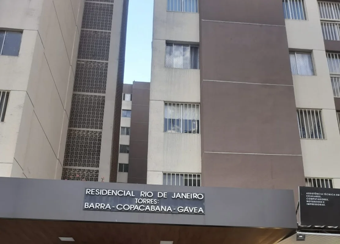 Vendo apartamento em Taguatinga Edifício Rio de Janeiro. CSB 08. Apartamento 2 q...