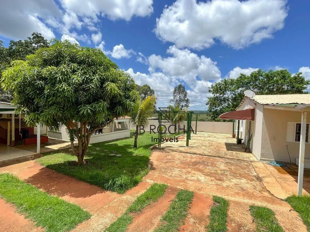 JB ROCHA IMOVEIS VENDE COM EXCLUSIVIDADE Casa térrea no condomínio Estância Quin...
