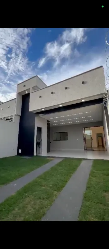 Morada dos pássaros Casa com amplo espaço 3 Quartos sendo 1 suíte master com esp...