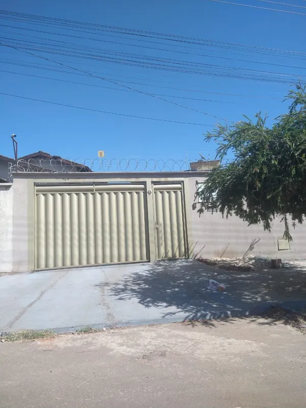 Casa de 5 quartos, 1 suíte, sala dois ambientes, Cozinha grande,área de serviço ...