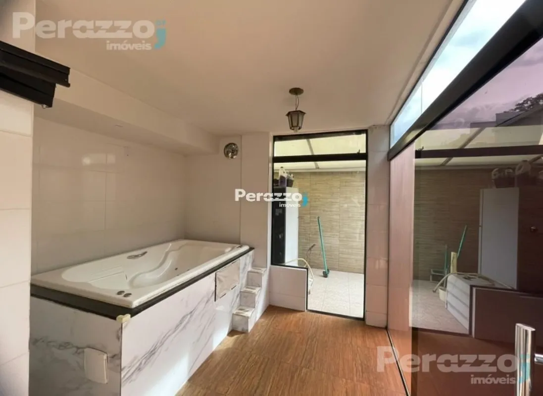 Conforto e Lazer em uma Residência de 3 Quartos com Hidromassagem na QC 11 do Ja...