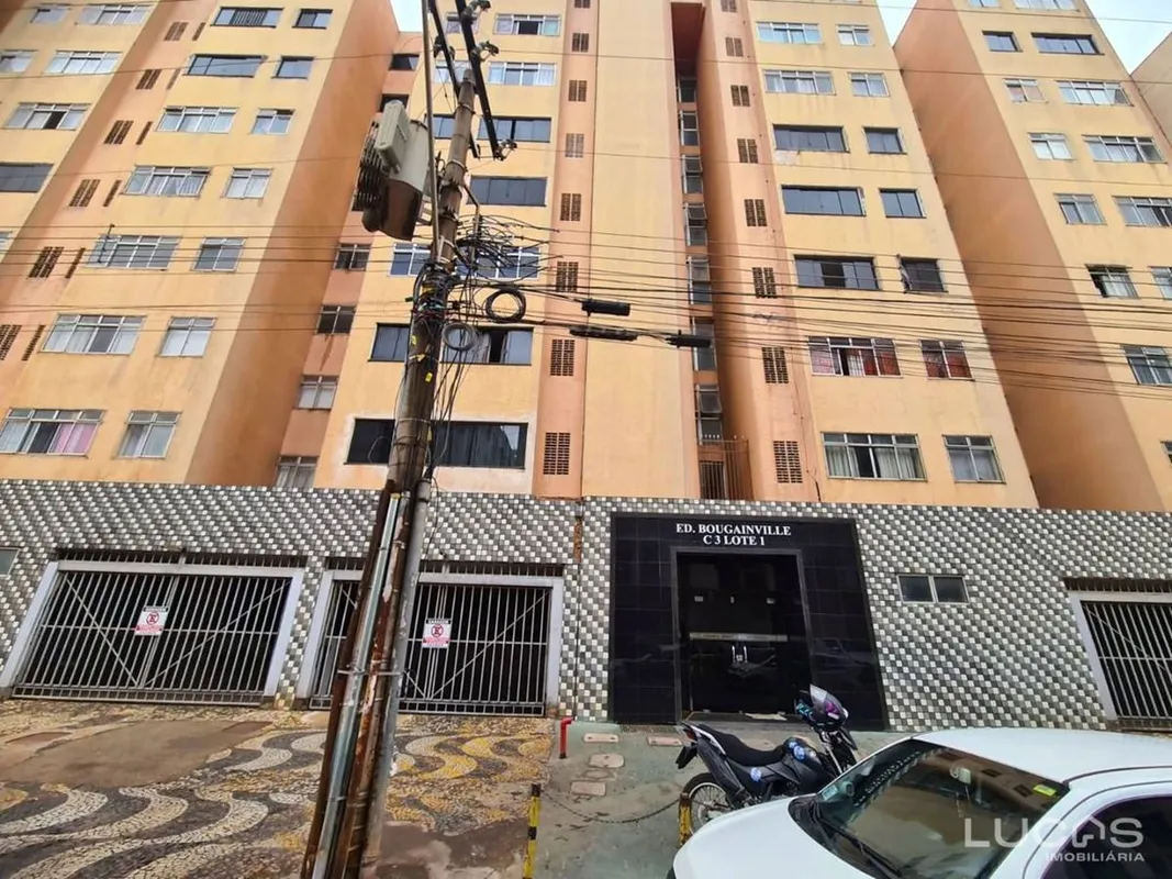 APARTAMENTO - TAGUATINGA CENTROImóvel muito bem localizado, próximo a comércios,...