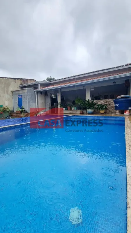OPORTUNIDADE!!CASA NA MELHOR LOCALIZAÇÃO DO MESTRE D'ARMAS ANALISAMOS PERMUTA PO...