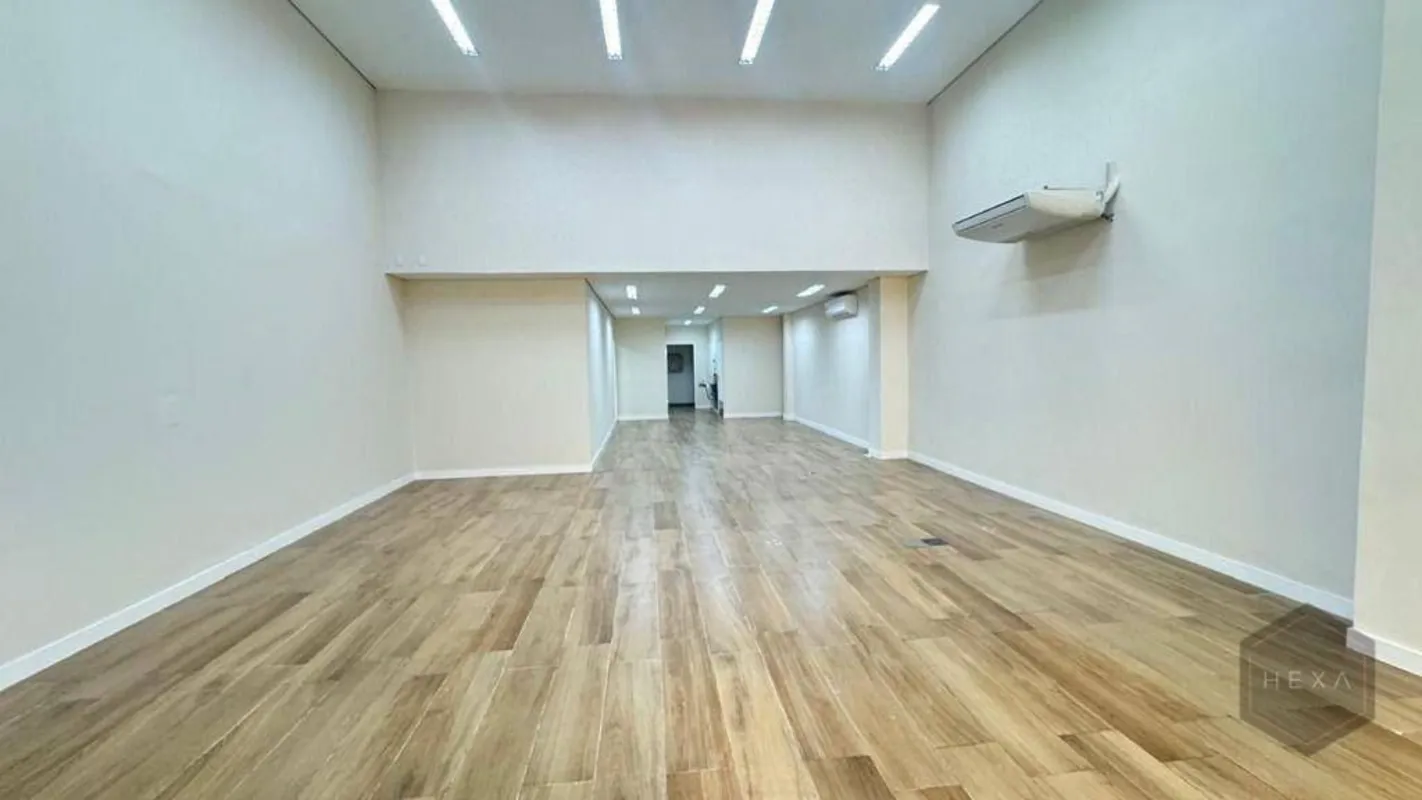 Excelente loja comercial para locação na região do Eldorado, situada na Avenida ...
