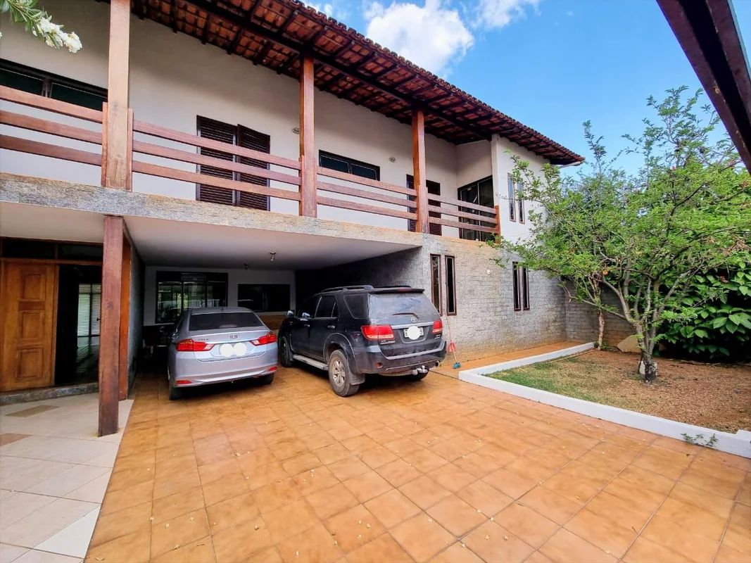 IMÓVEL COM OPÇÃO DE VENDA, VALOR R$ 2.750.000,00Descubra uma residência muito be...