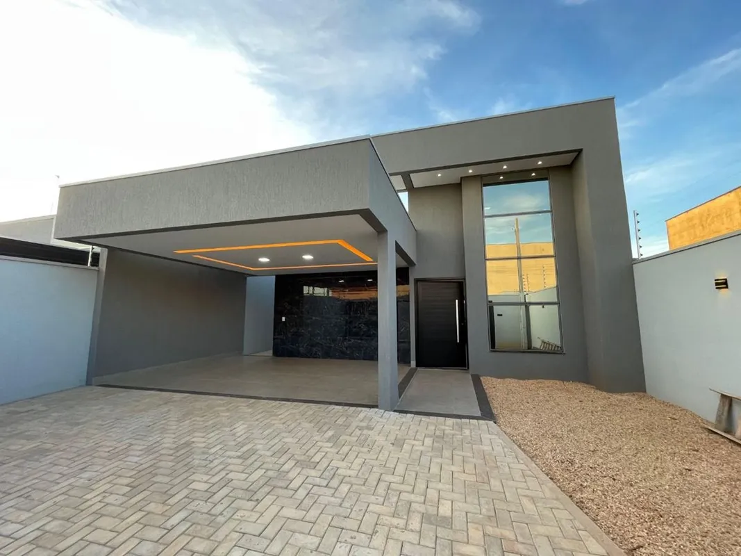 Casa à Venda na 604 Norte R$ 849.000123 m² de área construída | Lote de 240 m² |...