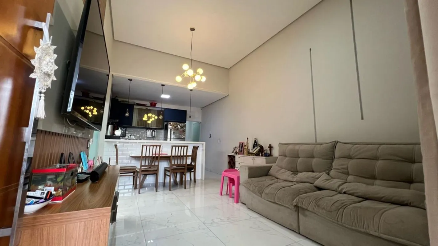 Apresentamos esta belíssima casa térrea, com 126 m² de área construída, localiza...