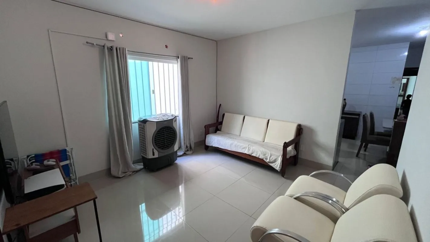 Oportunidade Imperdível !Apartamento térreo com 3 Quartos à Venda na quadra 305s...