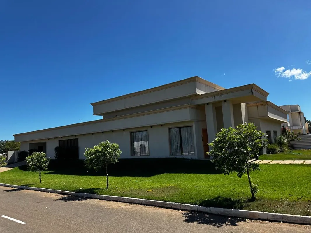 Casa Alto Padrão de 412m² no Condomínio Residencial PolinésiaLinda casa na Aveni...