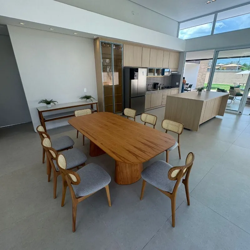 CASA ALTO PADRÃO NO CONDOMÍNIO POLINÉSIAÁrea construída: 403,50 M²Área de Lote: ...