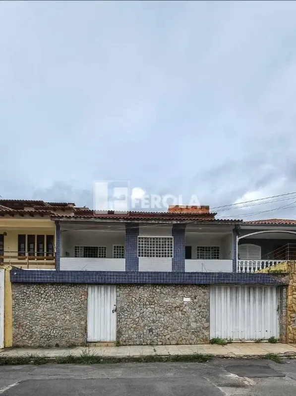 Casa Sobrado Exclusivo com Duas Moradias Independentes em Localização Premium! G...