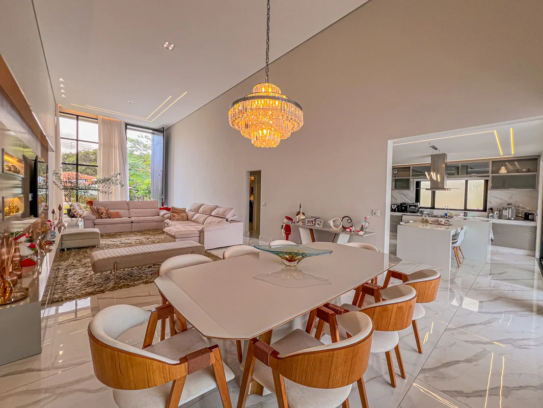 ESPECIFICAÇÕES DA CASA:- Projeto de iluminação- Sala ampla para dois ambientes c...