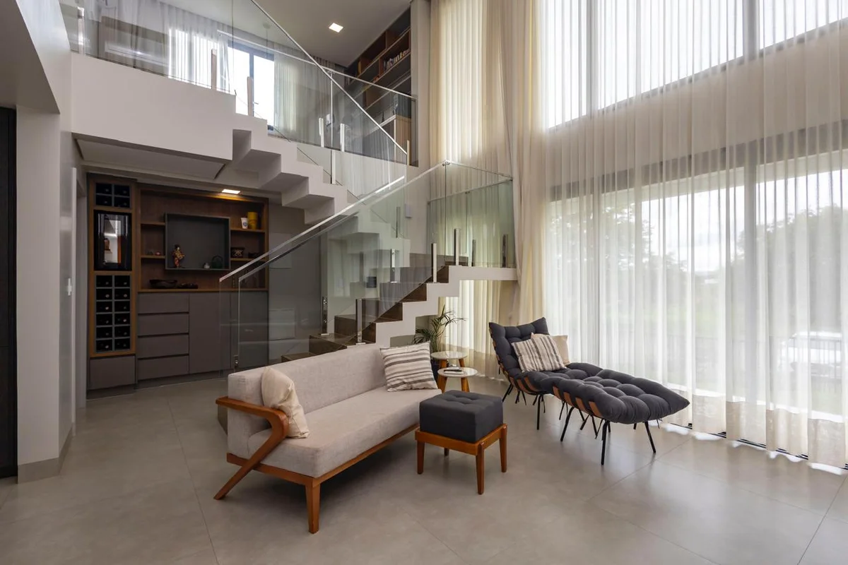 BELA RESIDÊNCIA DE LUXO E DESIGN IMPECÁVEL - ONDE SOFISTICAÇÃO ENCONTRA CONFORTO...