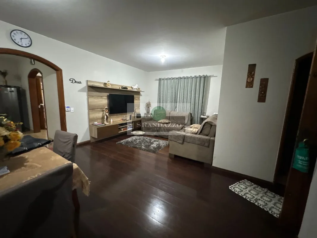 * - Oportunidade a venda na Quadra 25 do Setor Leste do Gama;* - Casa composta n...