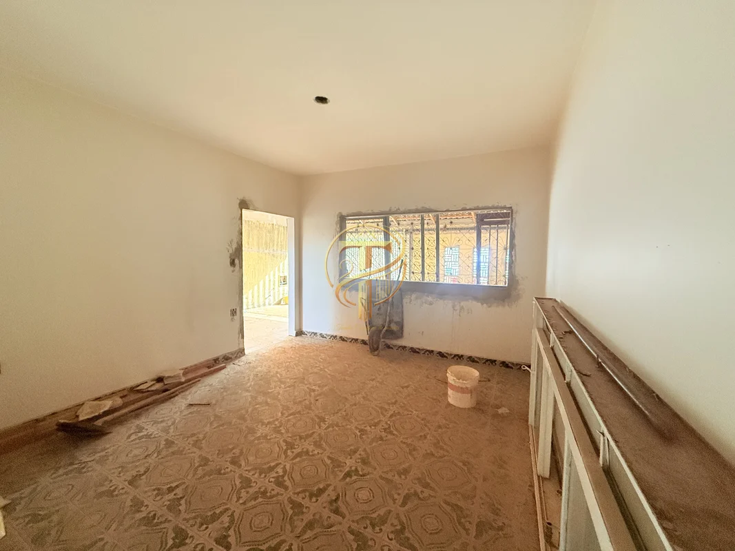 Casa Semi - acabada na QNM 20 na Laje - Lote 250 m²- 4 Quartos 1 Suíte ( podendo...