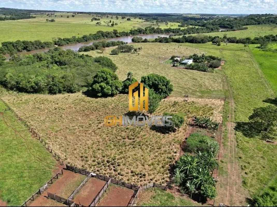 Chácara à venda margeando o Rio Verdinho Caçu GO R$ 1.500.000,00 Área total: 3 a...