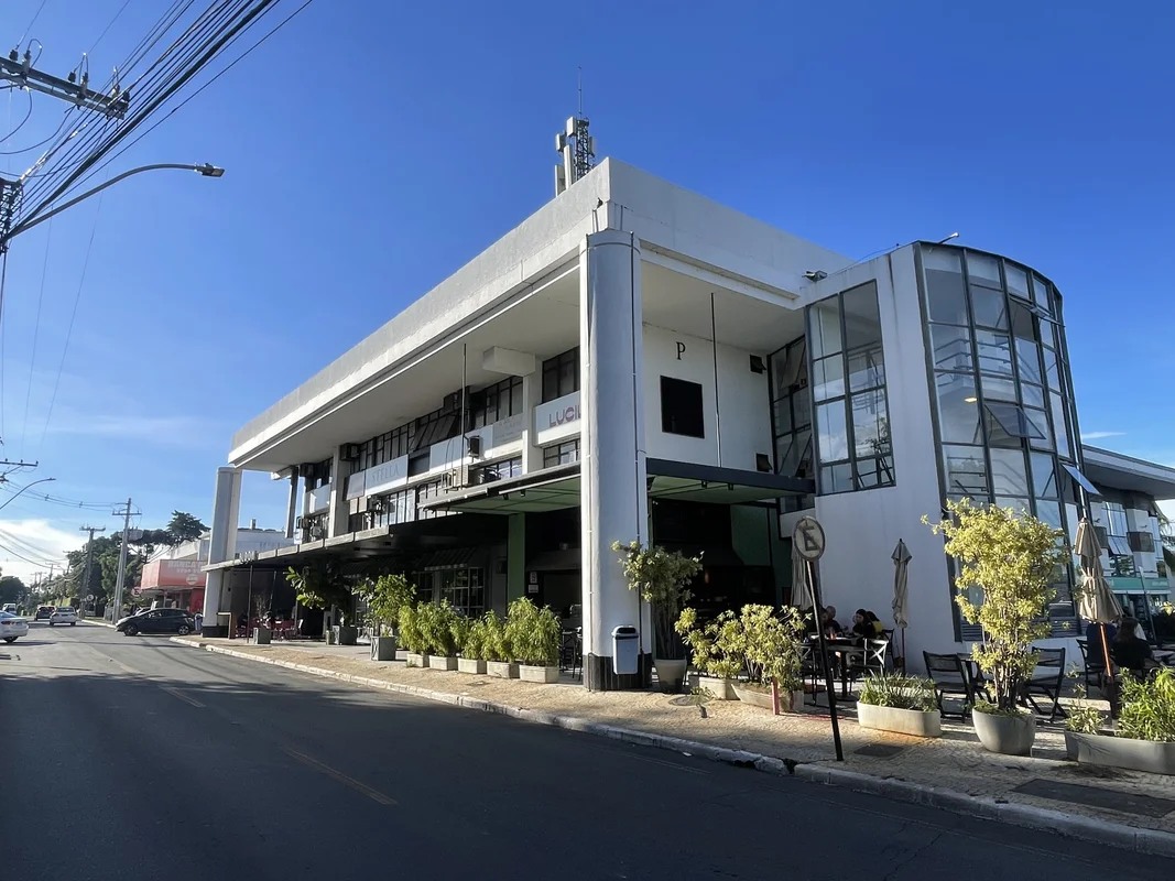 VENDO Loja ALUGADA com 85,00 m² à venda no SHIS QI 11, Bloco P, Lago Sul, Brasíl...