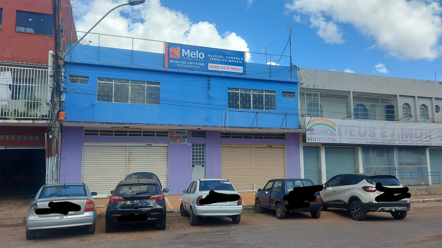 Localizado na comercial da Quadra 03 do Setor Sul, ao lado da Madeireira Santa T...