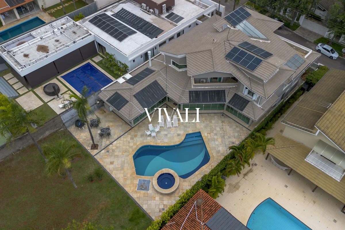 *** Exclusividade Vivali ***Linda casa projetada pelo renomado arquiteto Lauro R...