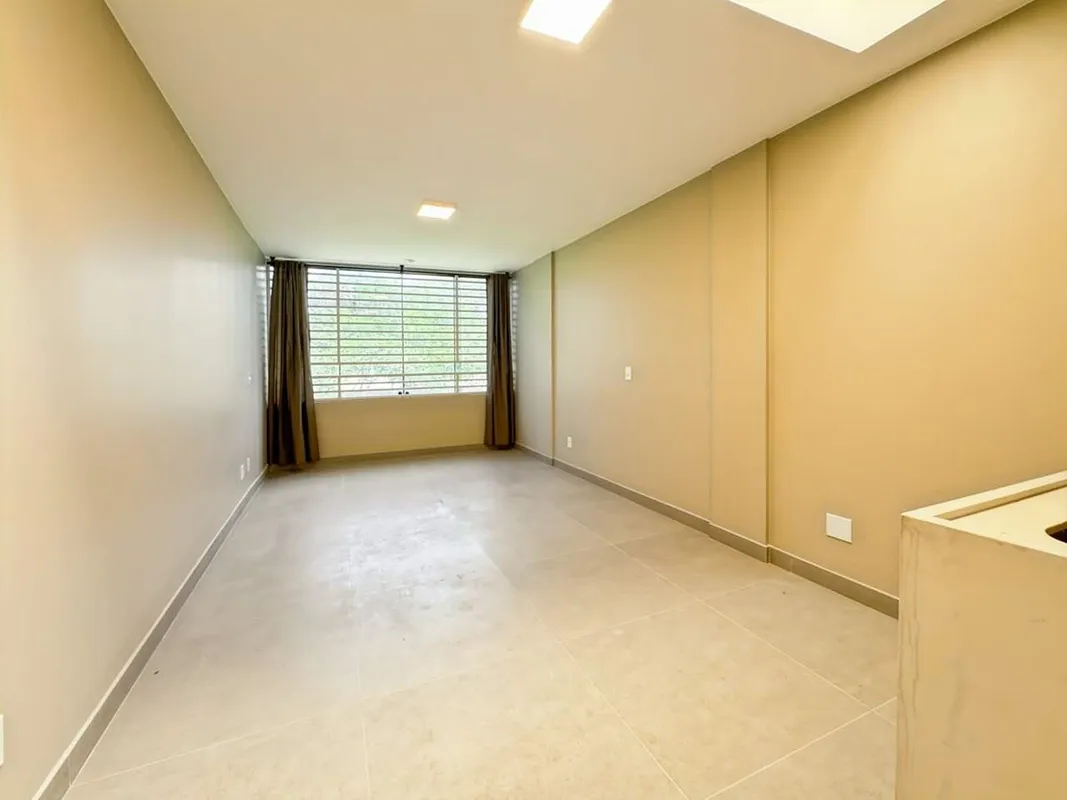 Kontá Imóveis: Perto de você!Sala de 28,29 m², localizada na CLSW 304, uma das m...