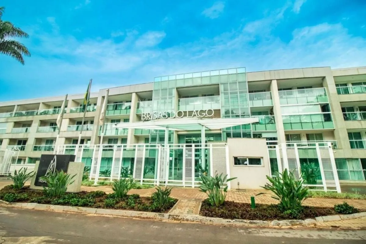 O IMOVEL PODE SER ALUGADO POR R$3.800!!Encante-se com este elegante apartamento ...