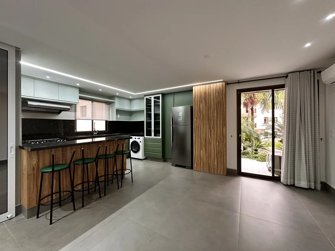 *Life Resort*Apartamento reformado, 2 quartos, suíte com closet, varanda – Desoc...