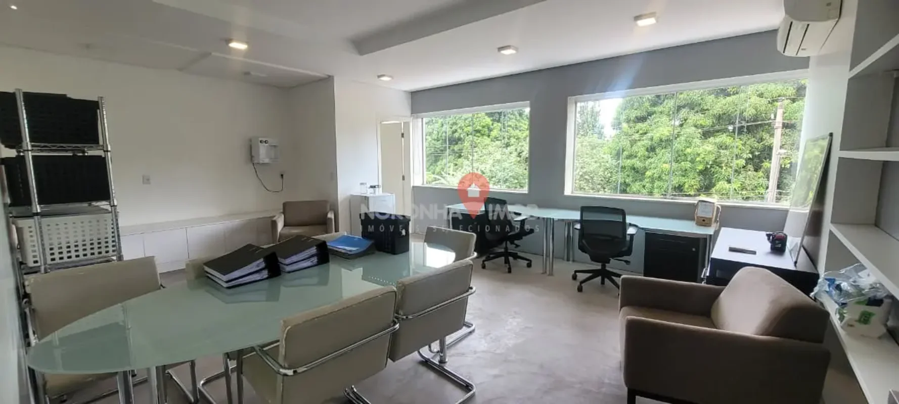 Sala comercial SEM MOBÍLIA com 37,10 m², totalmente reformada, em excelente esta...