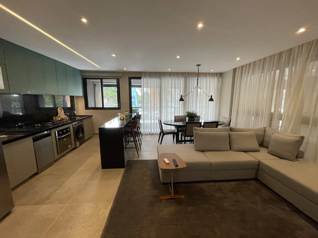 Venha morar na Rua 3, no bairro NORTE, em Águas Claras/DF. Este apartamento novo...