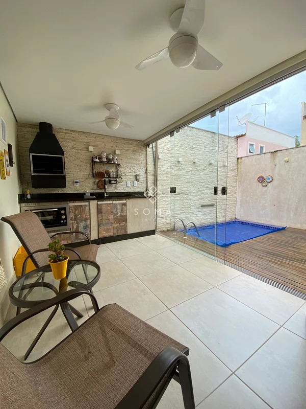 ESPECIFICAÇÕES DA CASA:- Projeto de iluminação- Sala ampla para dois ambientes c...