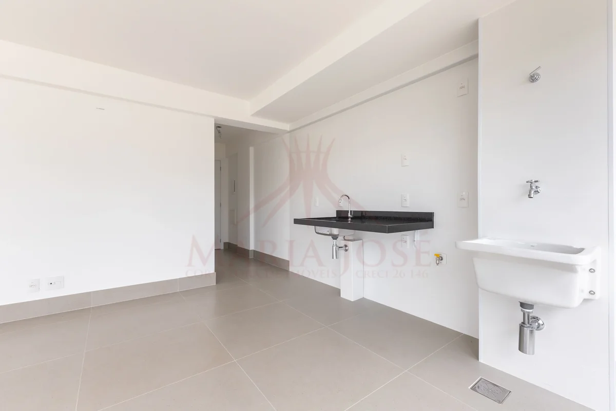 Oportunidade Imperdível no Edíficio Topázio!Apartamento com potencial para 2 qua...