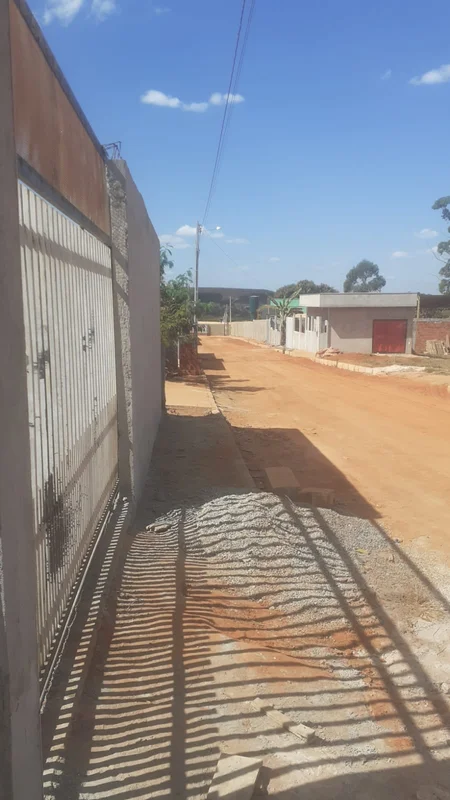Lote de 400m2, 26 de setembro plano condomínio formado, agua, luz, murado, gurai...
