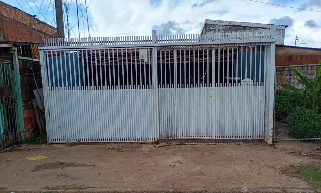  CASA TERRÉA OBS: CASA QUITADA E COM ESCRITURA DEFINITIVA.- SALA- 02 Q... 18/12/...