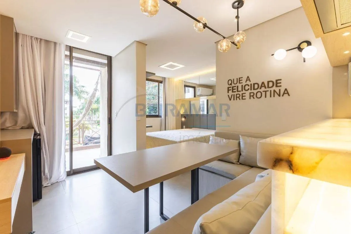 Flat Mobiliado de Alto Padrão com Vista para o Lago - 1 Quarto - Life Resort - B...