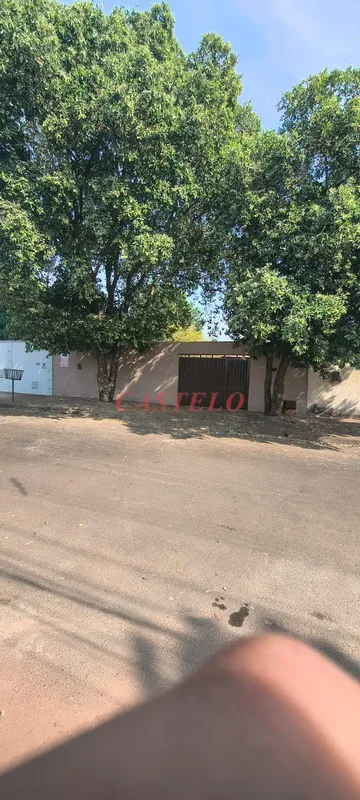 90 m² de área privativa.360 m² de terreno.Casa com lote amplo, bastante espaço d...