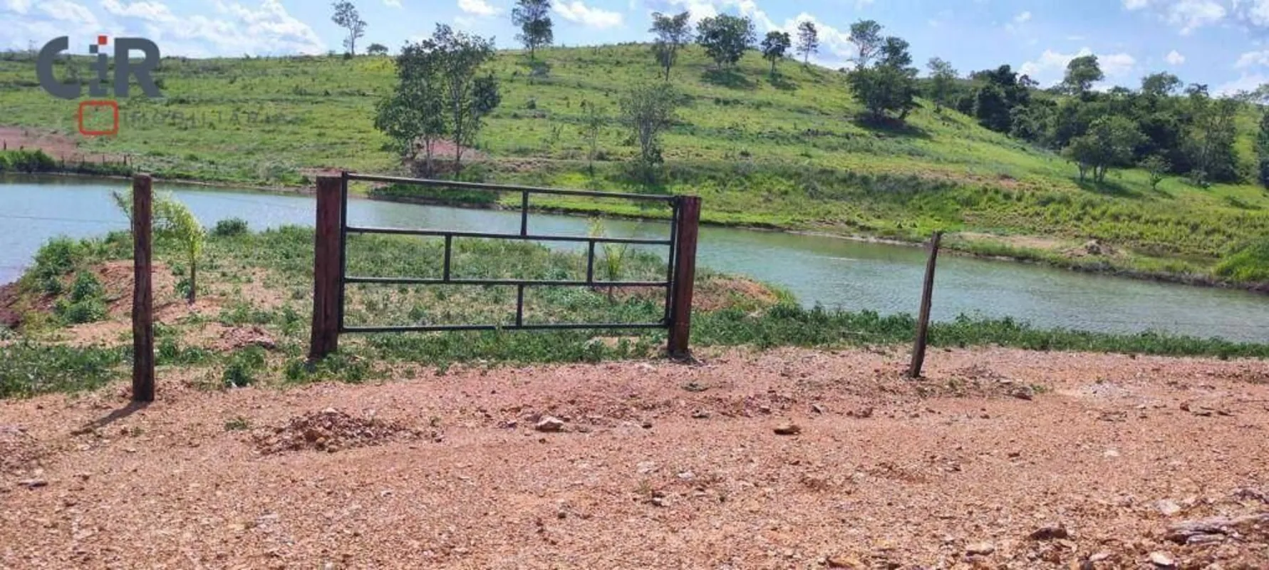 Fazenda Pecuária de Alto Padrão Campo Alegre de Goiás/GO Propriedade rural cuida...