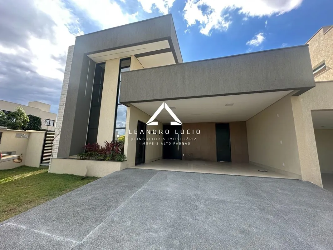 Casa térrea à venda no Condomínio Parqville Jacarandá Aparecida de Goiânia/GO Im...