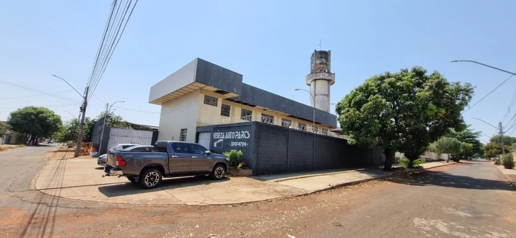 Excelente galpão com 3.686 m² de área construída, dividido em 3 módulos que pode...