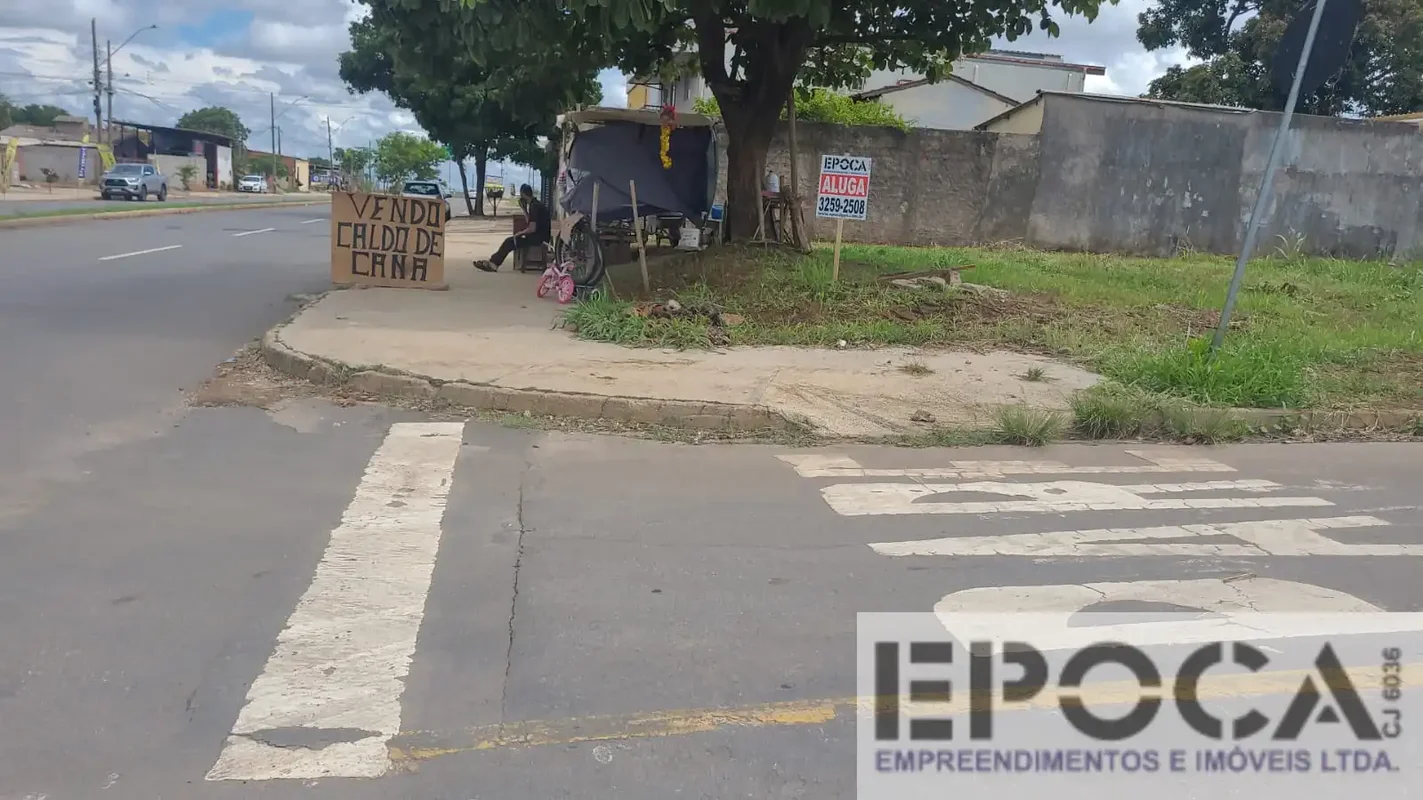 ÁREA DE 1.367,50 M2.COMPOSTO POR 03 (TRÊS ) LOTES INTERLIGADOS EM FORMATO DE L S...