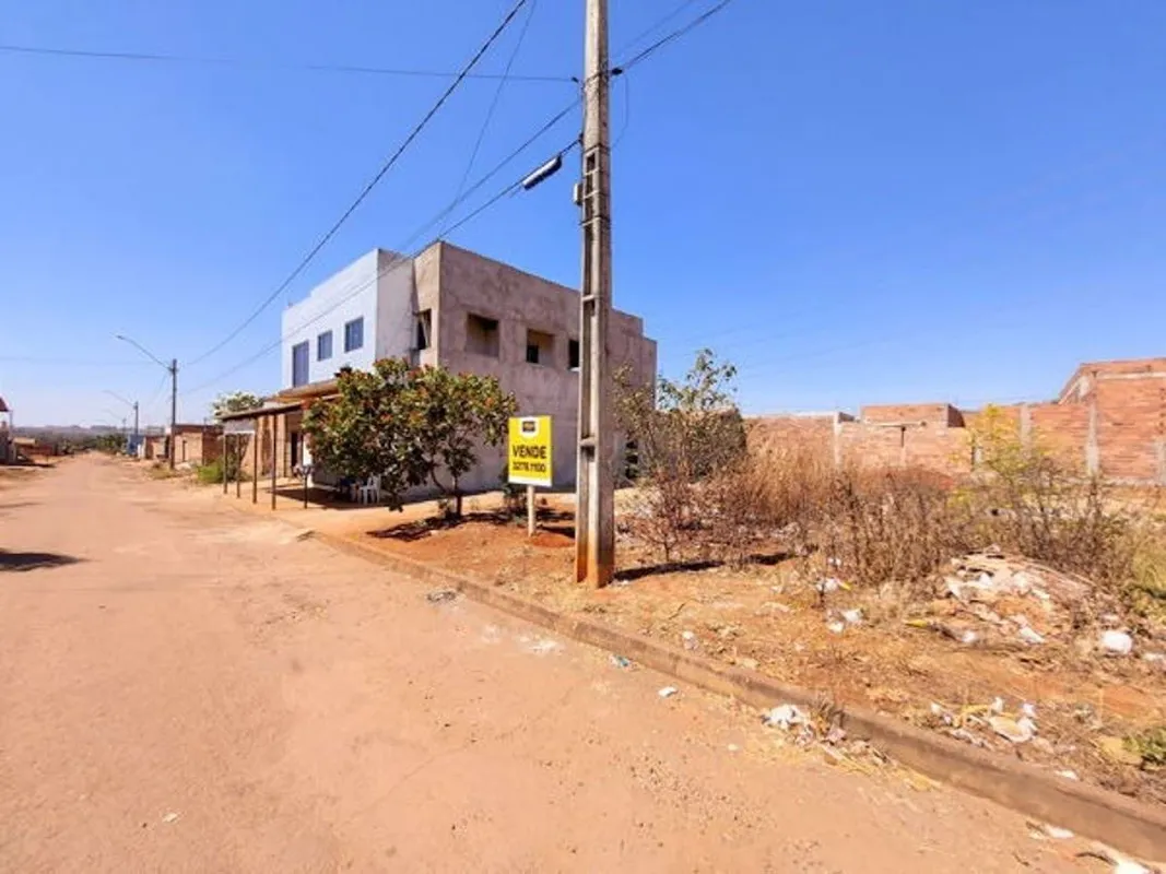 Terreno no bairro Jardim Florença (Goianira-GO), localizado no Residencial Flore...