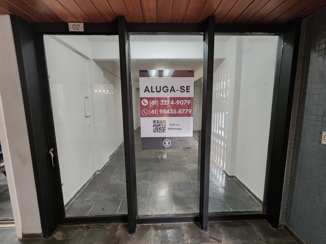 Loja comercial para aluguel na CLN 309 Bloco C, ASA NORTE, Brasília, DF. Localiz...