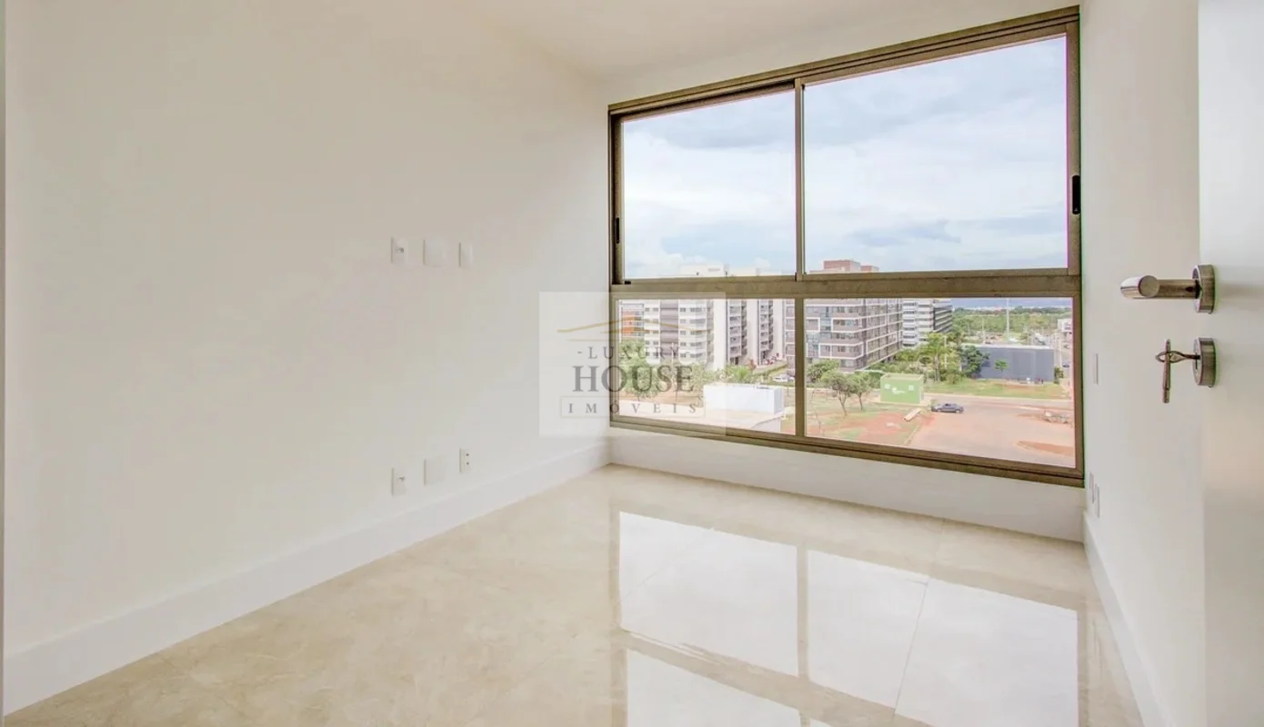 Descubra um apartamento encantador na CRNW 503, Bloco A, Lote 1, Noroeste, Brasí...